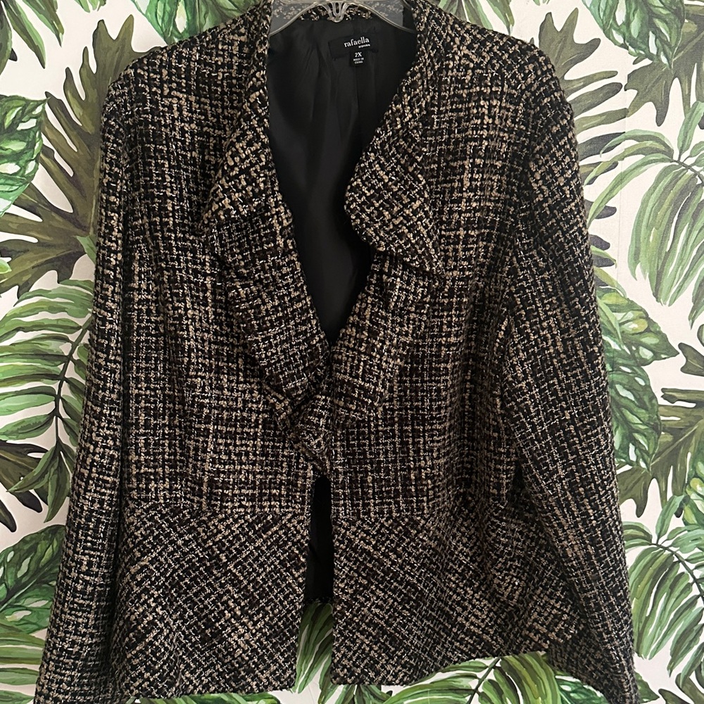 Genuine Wool Black and White Tweed Blazer - Picture 5 of 9